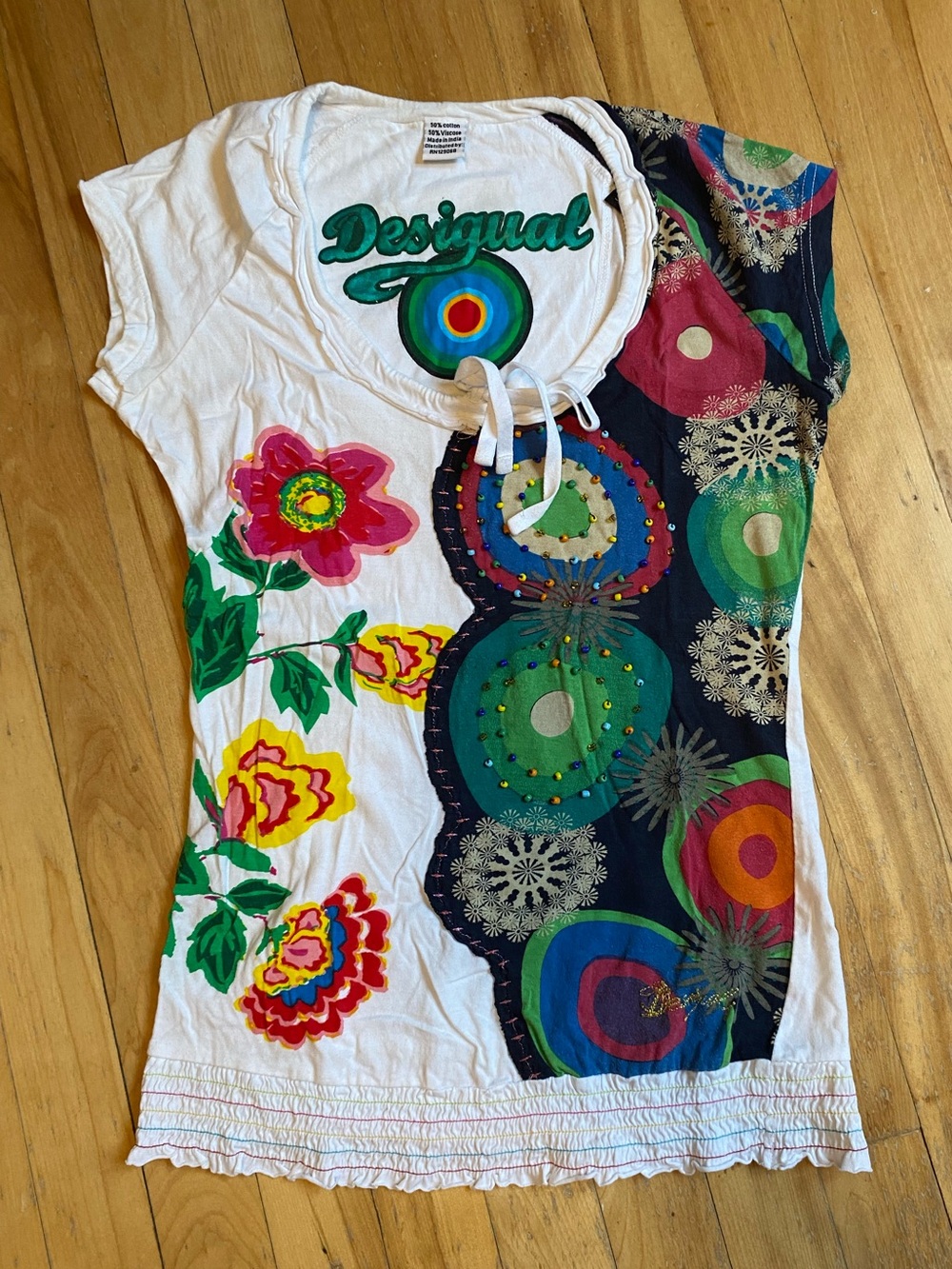 Desigual Embroidered White Multicolor Floral & Circular Graphic Tee Size S